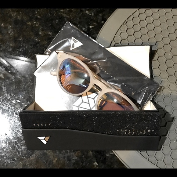 Tesla Zepter Other - Authentic Tesla Hyperlight☝️It’s NOT regular 🕶